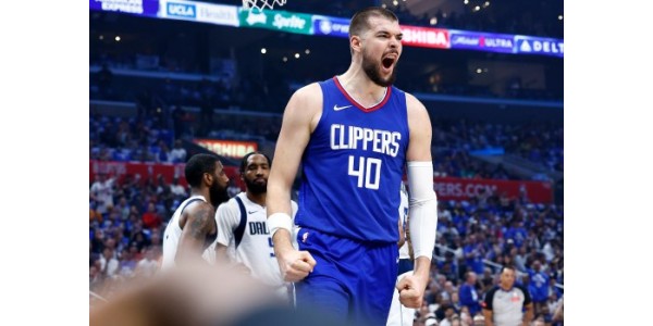 Ivica Zubac recibe una extensión de contrato de tres años de Los Angeles Clippers por adelantado Ivica Zubac recibe una extensión de contrato de tres años de Los Angeles Clippers por adelantado